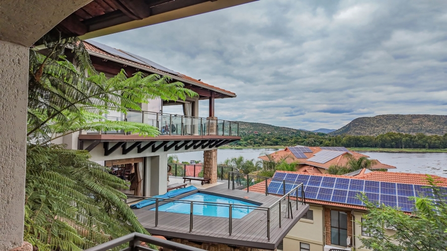 5 Bedroom Property for Sale in Birdwood Estate North West